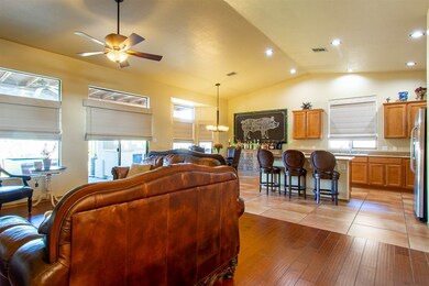 1728 S 36th Dr, Yuma, AZ 85364 - photo 2