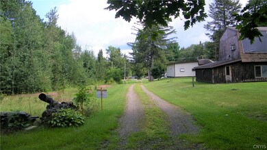 Long driveway to the home.