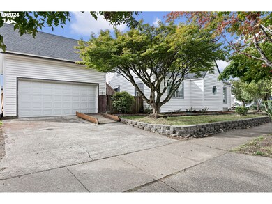 1025 T St, Springfield, OR 97477 - photo 4