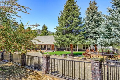 12300 Blackwell Rd, Central Point, OR 97502 - photo 4