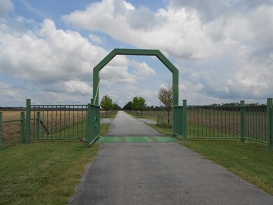 7914 S State Highway 16, Fredericksburg, TX 78624 - photo 2