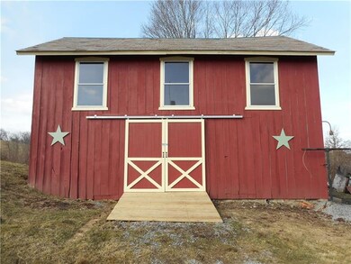 Enjoy your hobby in the barn loft and a view with 