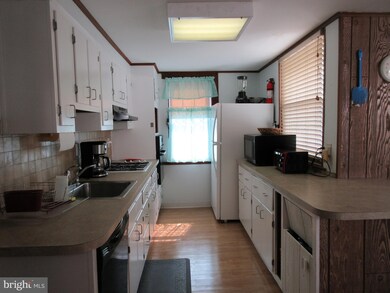 106 E 18th St, Ship Bottom, NJ 08008 - photo 7