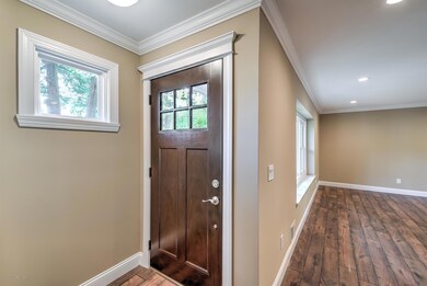 003_FOYER