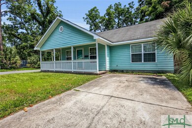 1202 E Waldburg St, Savannah, GA 31404 - photo 6