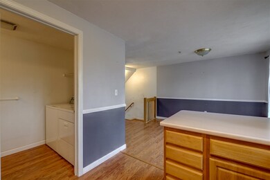 12 Burberry Ct, Merrimack, NH 03054 - photo 4