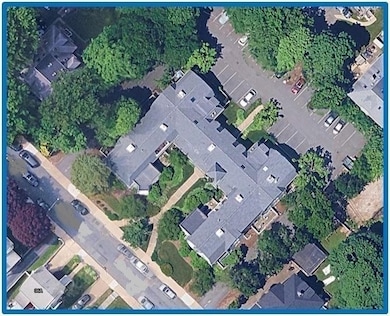 37 Hastings St unit 103, West Roxbury, MA 02132 - photo 3