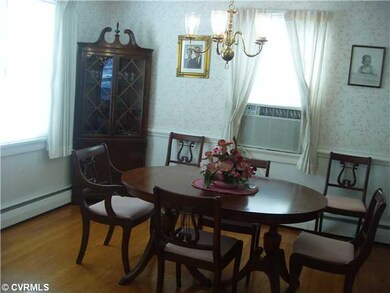 Dining Room - Formal Dining Room.