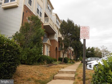 1735 Braddock Place unit 303, Alexandria, VA 22302 - photo 2