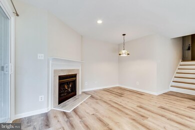 12928A Grays Pointe Rd, Fairfax, VA 22033 - photo 3