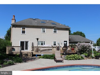 817 Clover Dr, North Wales, PA 19454 - photo 2