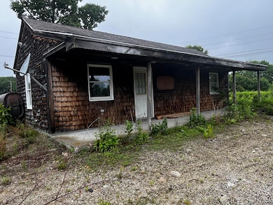 Building on 9.11 acres