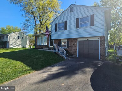390 Carpenter Ln, Hatfield, PA 19440 - photo 2