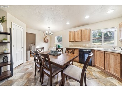 31754 Camas Swale Rd, Creswell, OR 97426 - photo 7