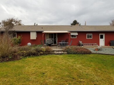 3290 Edella St, Central Point, OR 97502 - photo 3