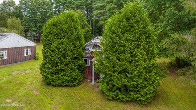 101 Jones Rd, Saratoga Springs, NY 12866 - photo 2