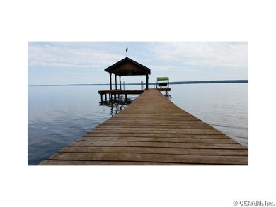Waterfront/Dock/Pier.