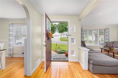 62 Bennington Rd, Cranston, RI 02920 - photo 4