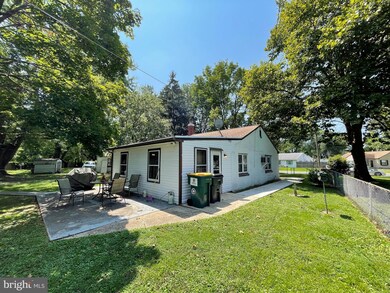 304 Howell Dr, New Castle, DE 19720 - photo 3