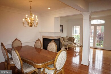 16491 Steerage Cir, Woodbridge, VA 22191 - photo 3