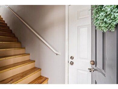 2490 Snowberry Ridge Ct unit 2490, West Linn, OR 97068 - photo 3