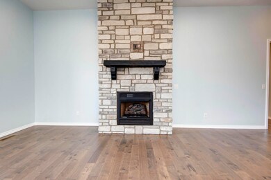 823 E Baracuda Dr, Nixa, MO 65714 - photo 6