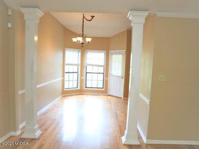 6 Dining Room