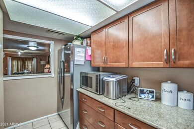 KITCHEN 4