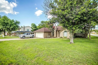 111 Thomas St, Joshua, TX 76058 - photo 3