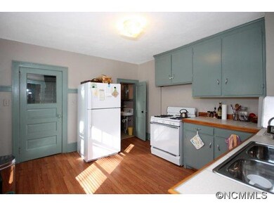 Unit 1 Kitchen