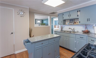 107 Vera St, Warwick, RI 02886 - photo 7