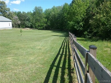 215 Cedar Creek Rd, Louisa, VA 23093 - photo 4