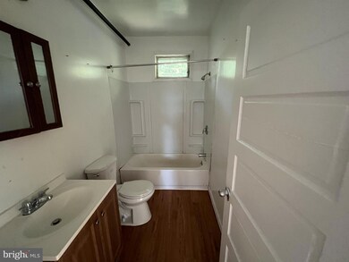 563 Columbia Ave, Millville, NJ 08332 - photo 5