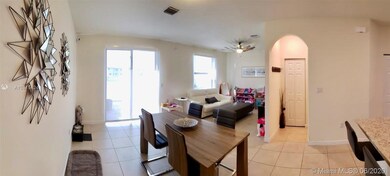Living/Dining Area