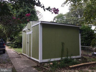 1228 Hillcreek Rd, Pasadena, MD 21122 - photo 4