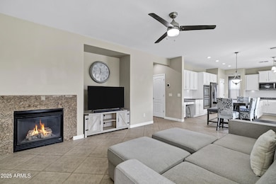 4647 E County Down Dr-15