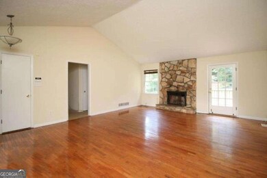 220 Providence Rd, Athens, GA 30606 - photo 2