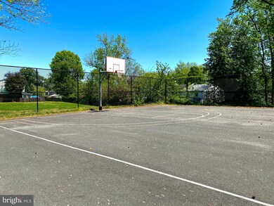 3643 Wharf Ln, Triangle, VA 22172 - photo 5