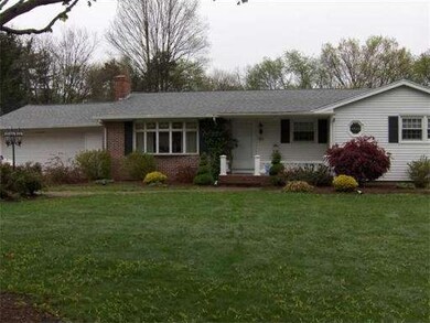 781 Dewey St, West Springfield, MA 01089 - photo 4