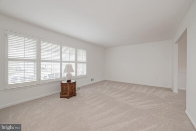 8004 Lake Pleasant Dr, Springfield, VA 22153 - photo 6