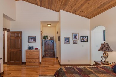 07 - Master Bedroom