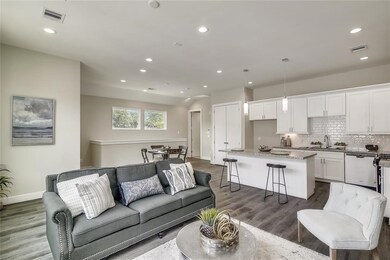 2010 Linder St, Houston, TX 77026 - photo 2