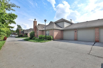 880-VillageBrookWay-04