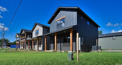 918 S Reine St, Mena, AR 71953 - photo 2