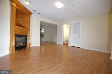 21251 Owls Nest Cir, Germantown, MD 20876 - photo 5
