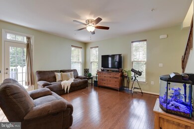 42183 Canary Grass Square unit 2A1, Aldie, VA 20105 - photo 7