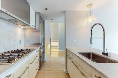 Parris Landing unit 3523, Charlestown, MA 02129 - photo 5