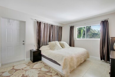 2131 NE 40th Ct unit 5, Lighthouse Point, FL 33064 - photo 5