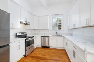 NEW kitchen!!