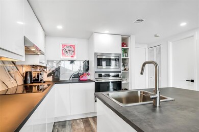 Harding Hall Condominium unit 607, Miami Beach, FL 33141 - photo 5